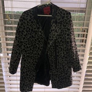 5/48 Nordstrom brand grey and blue leopard coat
